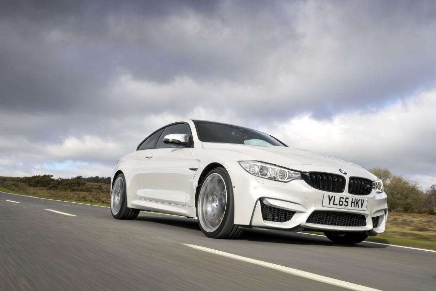  BMW M4 Coupe Competition Package 2016 года  (UK) (фото 2 из 24)